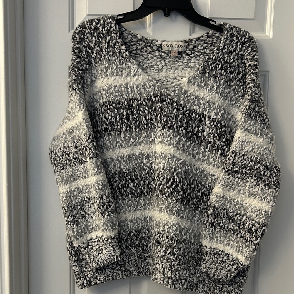 Knox Rose Women's V-Neck Sweater in Black, White, and Gray